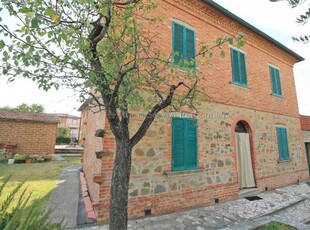 Casa indipendente in Vendita a Torrita di Siena