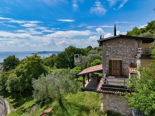 Casa indipendente in Vendita a Toscolano-Maderno Monte Maderno