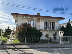 Casa indipendente in Vendita a Vescovana Santa Maria d 'Adige