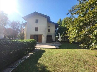 Casa indipendente in Vendita a Vicenza Monte Berico