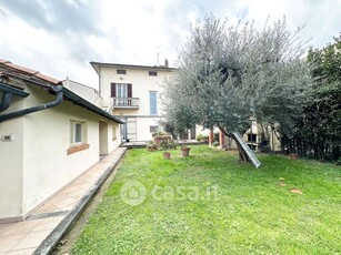 Casa indipendente in Vendita in Piazza Trieste 20 a Pontedera