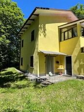 Casa indipendente in Vendita in TOLARA a Borgo Val di Taro