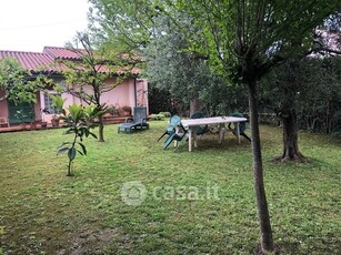 Casa indipendente in Vendita in Via Edmondo de Amicis Arena Metato a San Giuliano Terme