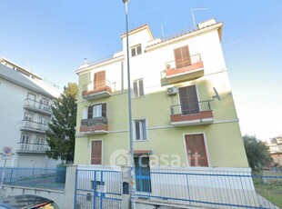 Casa indipendente in Vendita in Via Francesco Baracca a Torino