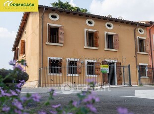 Casa indipendente in Vendita in Via Giuseppe Verdi 1 a Negrar di Valpolicella