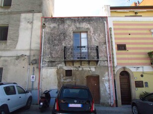 Edificio-Stabile-Palazzo in Vendita ad Sciacca - 85000 Euro