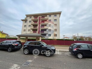 Garage/Posto auto in Vendita in a Abbiategrasso