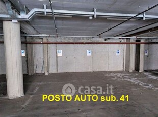 Garage/Posto auto in Vendita in Via Alberto Dominutti 6 a Verona