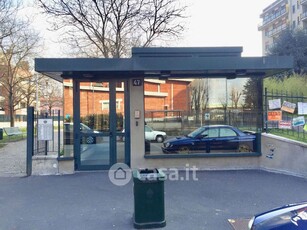 Garage/Posto auto in Vendita in Via Bordighera 47 a Milano