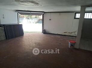 Garage/Posto auto in Vendita in Via Cassanese 140 a Segrate