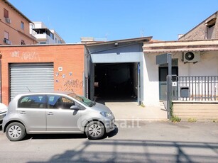 Garage/Posto auto in Vendita in Via Cesare Lombroso 10 a Roma