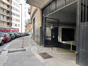 Garage/Posto auto in Vendita in Via Federico Paolini 7 a Torino