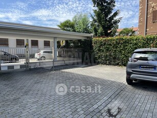 Garage/Posto auto in Vendita in Via Francesco Crispi a Busto Arsizio