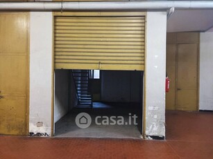 Garage/Posto auto in Vendita in Via Fratelli Tampellini 2 a Collegno