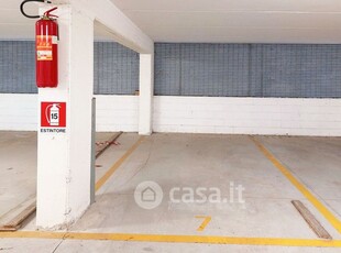 Garage/Posto auto in Vendita in Via Pietro Lianori a Bologna