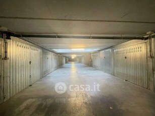 Garage/Posto auto in Vendita in Via Pio VII 82 /A a Torino