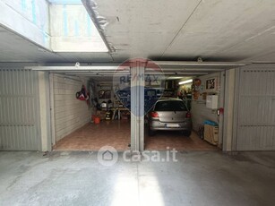 Garage/Posto auto in Vendita in Via Po 15 a Cormano