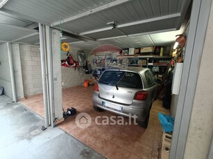 Garage/Posto auto in Vendita in Via Po 15 a Cormano