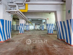 Garage/Posto auto in Vendita in Via Portuense a Roma