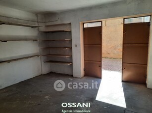 Garage/Posto auto in Vendita in Via Roma 12 a Faenza