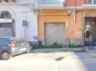 LOC in Vendita ad Torre Annunziata - 130000 Euro