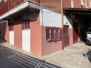 Magazzino - Deposito in Vendita a Brescia Quartiere Abba / Sant 'Anna