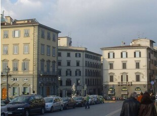 Negozio in Affitto a Firenze