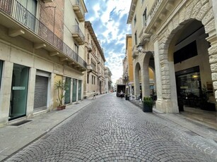 Negozio in Affitto a Vicenza Centro Storico