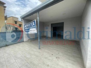 Negozio in Affitto ad Quarto - 600 Euro