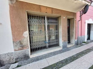 negozio in Affitto ad Villafranca di Verona - 1500 Euro