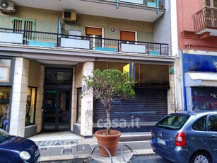 Negozio/Locale commerciale in Vendita in Via Alessandro Manzoni 102 a Bari