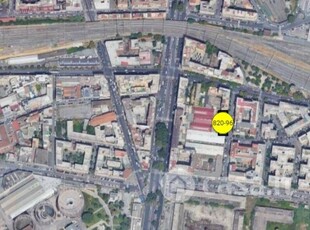 Negozio/Locale commerciale in Vendita in Via Giacomo Bove 12 a Roma