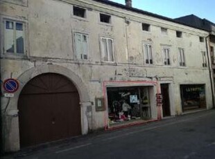Negozio/Locale commerciale in Vendita in Via Libertà 61 a Piovene Rocchette