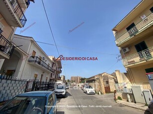 Negozio/Locale commerciale in Vendita in Viale Regione Siciliana 4355 a Palermo