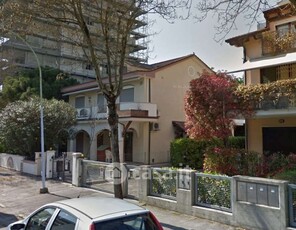 Palazzo in Vendita in Via Treviso 34 a Jesolo