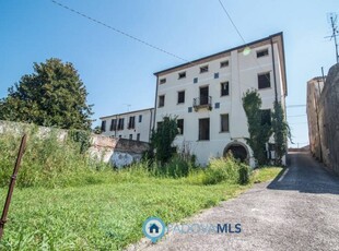 Palazzo - Stabile in Vendita a Battaglia Terme Battaglia Terme - Centro