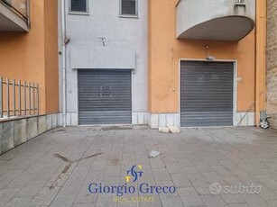 Ref.1820395 LOCALE COMMERCIALE