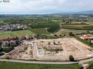 Terreno edificabile in Vendita in a Castelnuovo del Garda