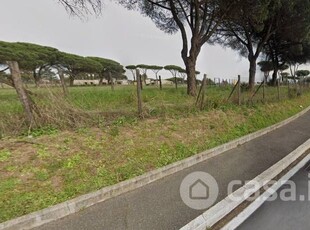 Terreno edificabile in Vendita in Via Francesco Giacomo Tricomi a Roma