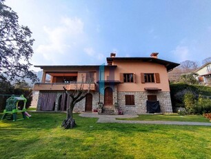 Villa in Vendita a Botticino Botticino