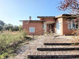 Villa in Vendita a Fano