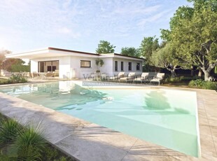 Villa in Vendita a Manerba del Garda