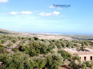 Villa in Vendita a Noto Noto - Centro