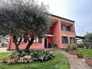 Villa in Vendita a Rubano