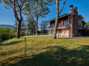 Villa in Vendita a Teolo Teolo