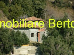 Villa in Vendita a Ventimiglia Mortola Inferiore e Superiore