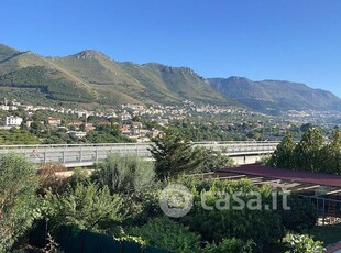 Villa in Vendita in a Palermo