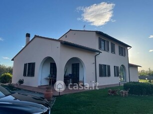 Villa in Vendita in a San Giuliano Terme