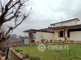 Villa in Vendita in Via Chiantigiana a Firenze