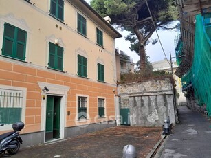 Villa in Vendita in Via della Sirena a Genova